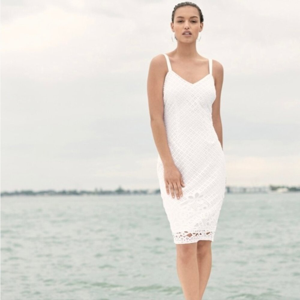 EUC White Eyelet Lace and Satin Cocktail Dress size 2 White House Black Market